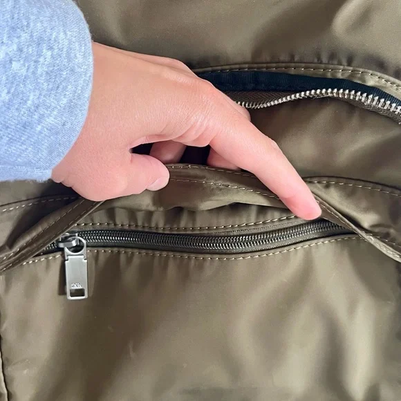 Zara olive green nylon laptop commuter backpack EUC - Picture 7 of 9